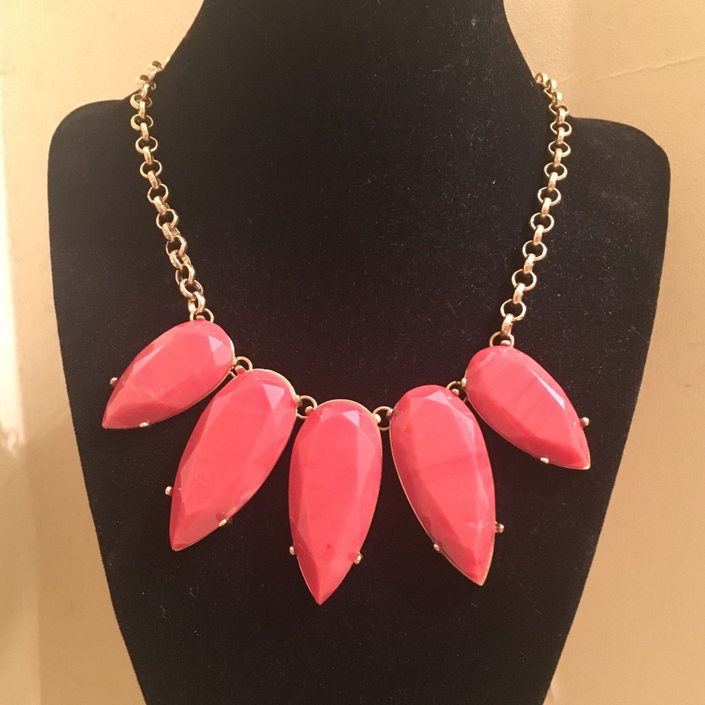 Teardrop Shaped Coral Look in Gold Tone Necklace